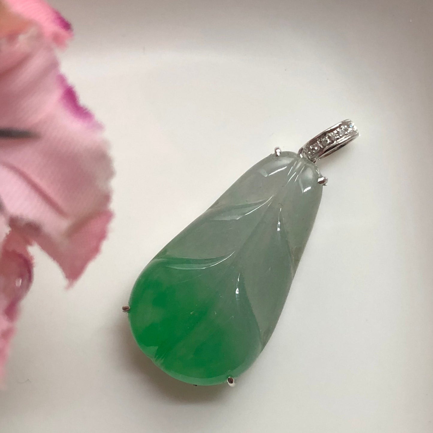 SALE: Grade A Icy Gradient Green Leaf Jadeite Jade Pendant 18K White Gold Buckle Diamonds
