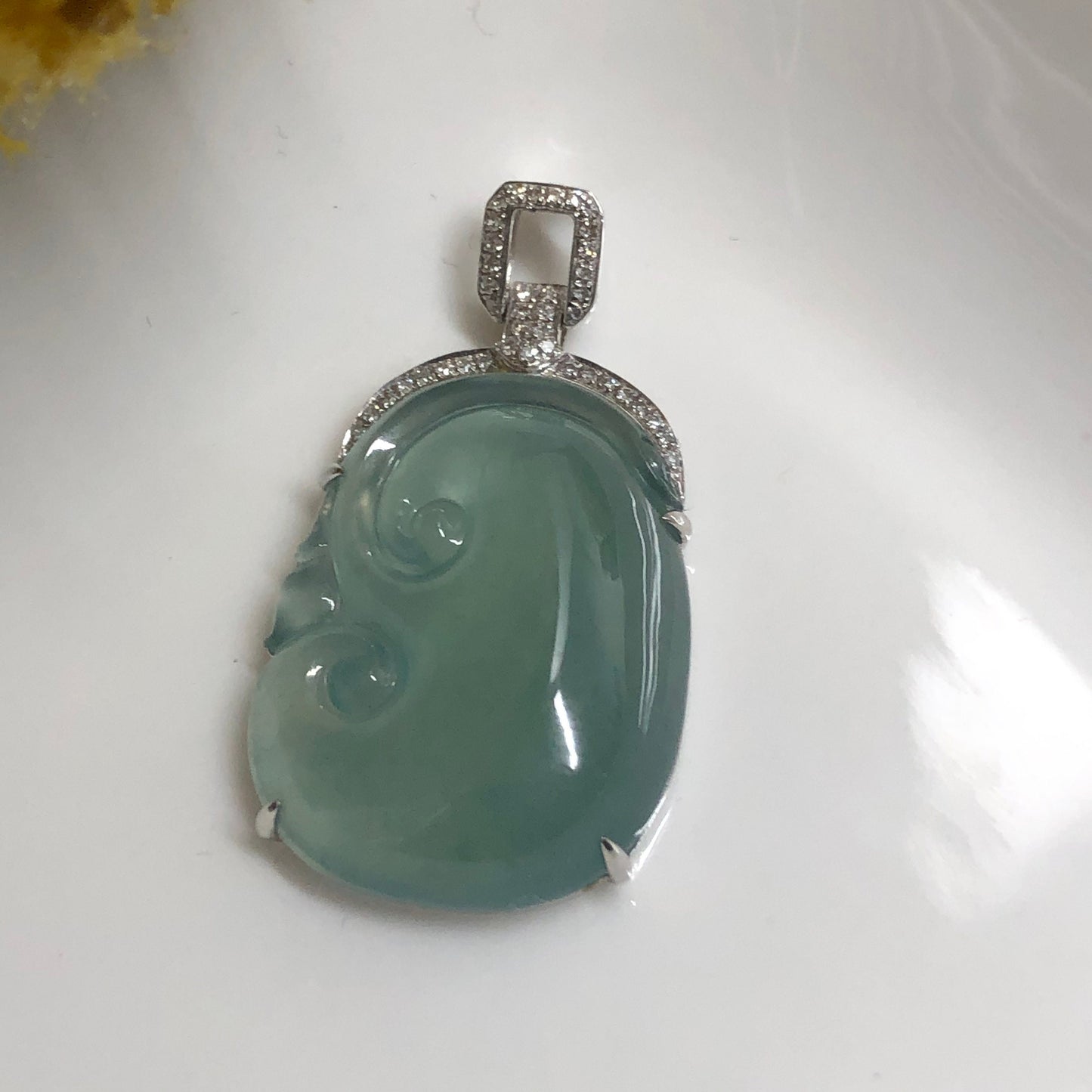 NEW Grade A Icy Jadeite Jade Ruyi Pendant set on 18K White Gold