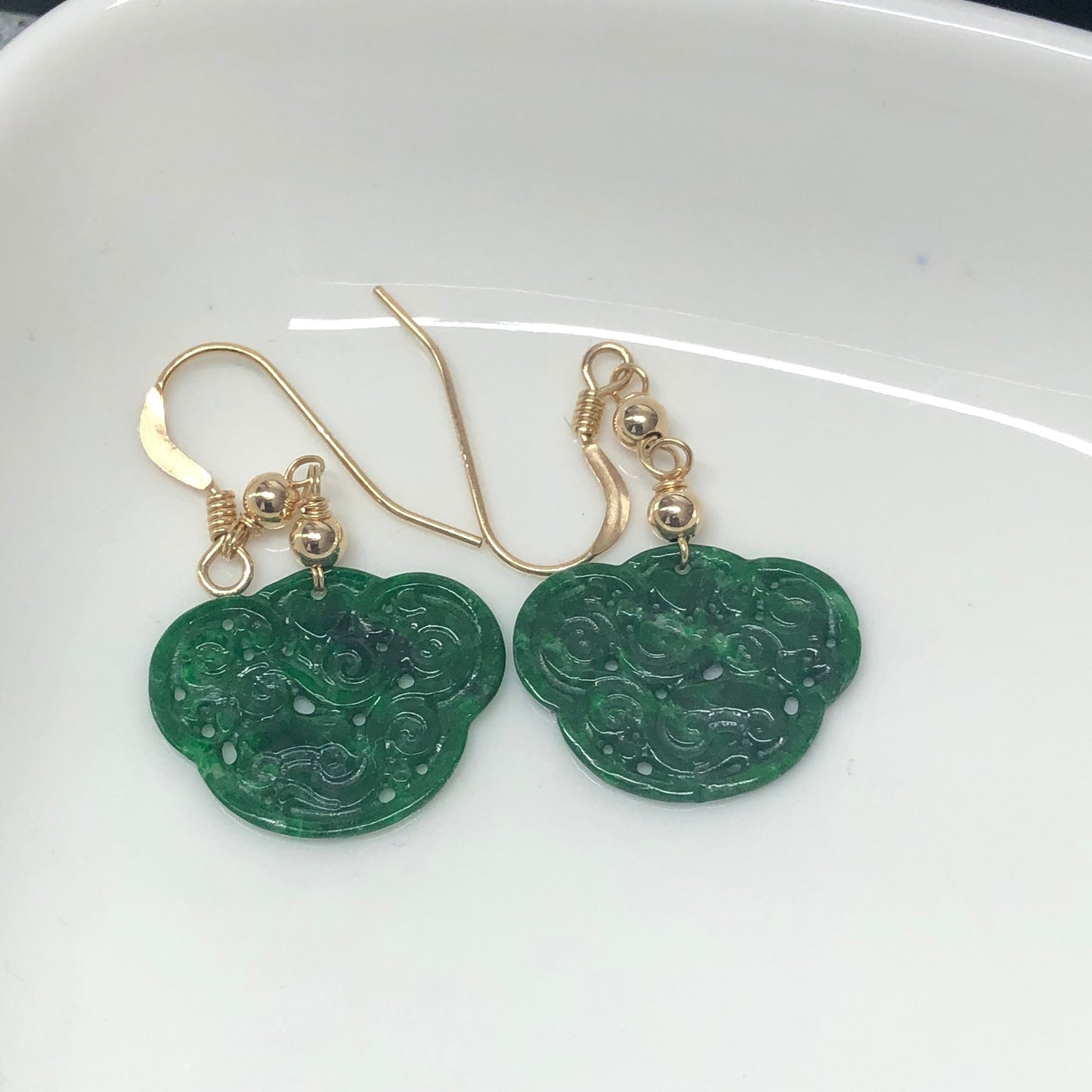 Grade A Carved Ruyi Jadeite Jade Spicy Green Cabochon Earring 14K Gold