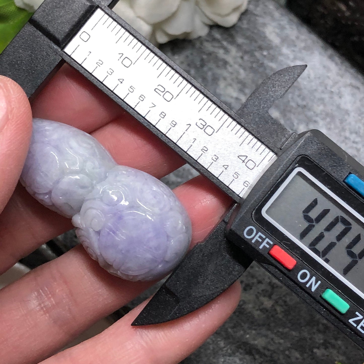 Certified Myanmar Grade A RARE Carved Lavender Green Jadeite Jade Gourd Pendant