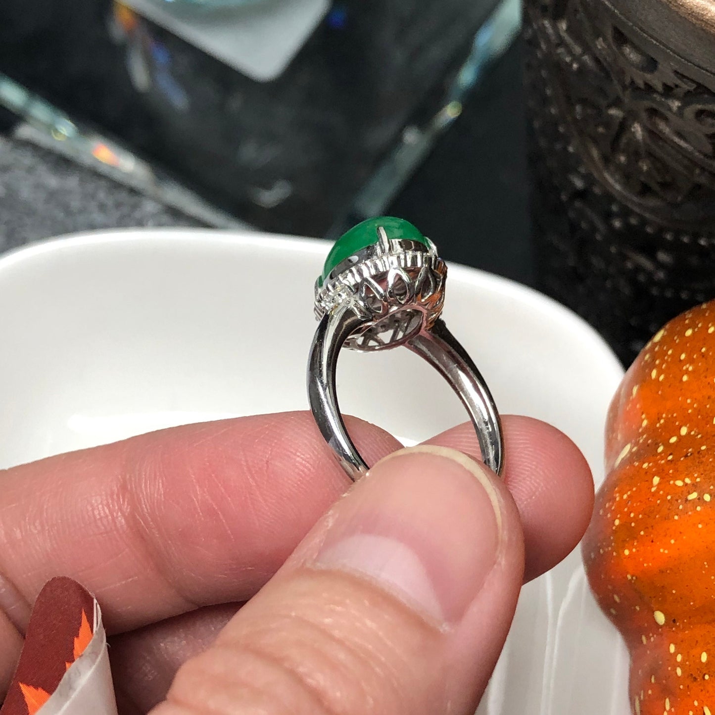 18K White Gold 10mm Jadeite Jade Icy Yang Green Oval Cabochon Ring Diamonds