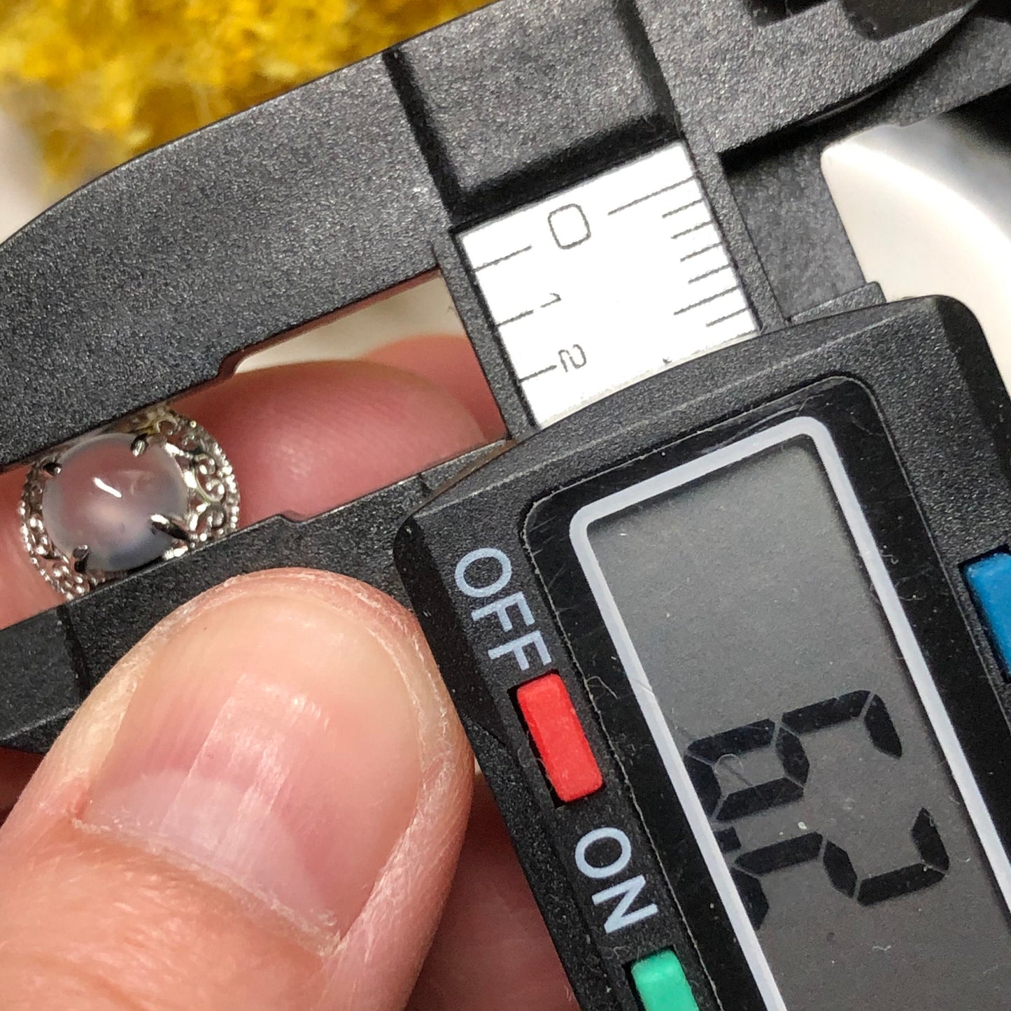 Myanmar Jadeite Jade Icy Victorian Round Cabochon Ring 18K white gold