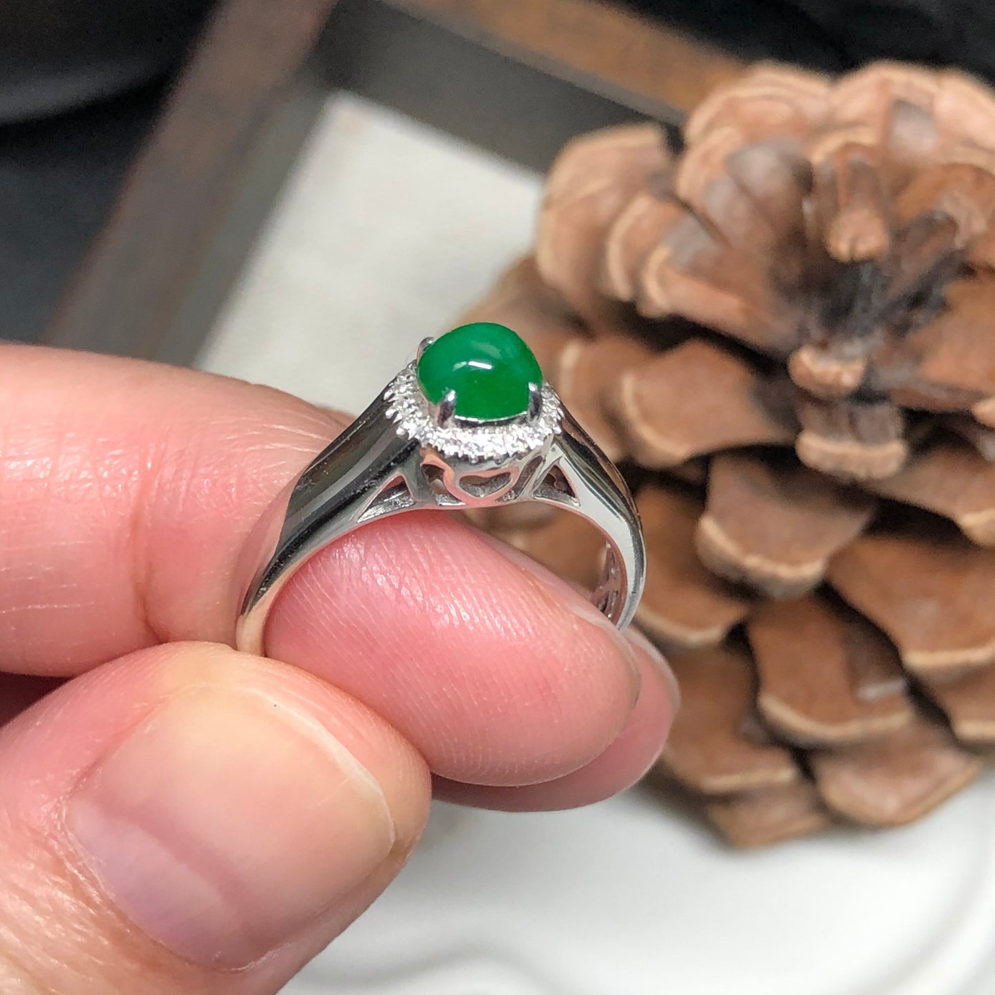 Grade A Jadeite Jade Imperial Green Cabochon Ring 18K White Gold Diamonds