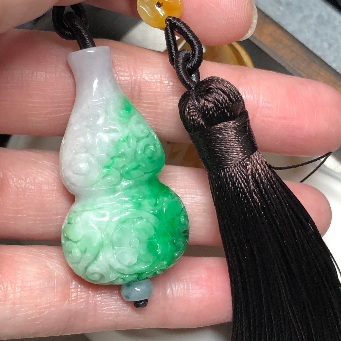 SALE: 44.5 mm Certified Myanmar Grade A Moist Carved Hulu Gourd Yang Green with neck rope tie