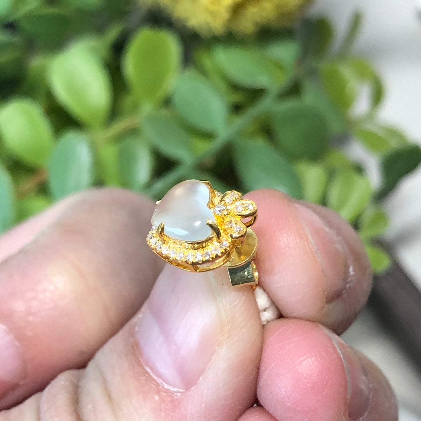 Grade A 3D Icy Glow Jadeite Jade Spade Heart 18K Yellow Gold Earring Diamonds