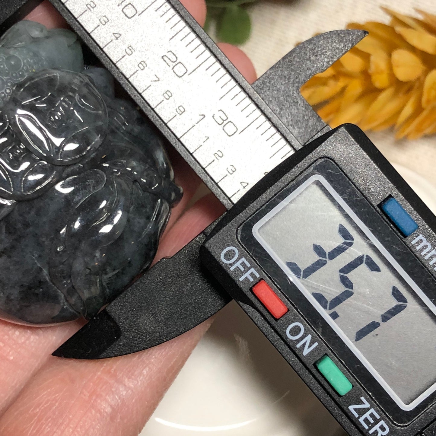 SALE: 35.7 mm Certified Grade A Wuji Black Carved 3 legged toad Pendant NEW