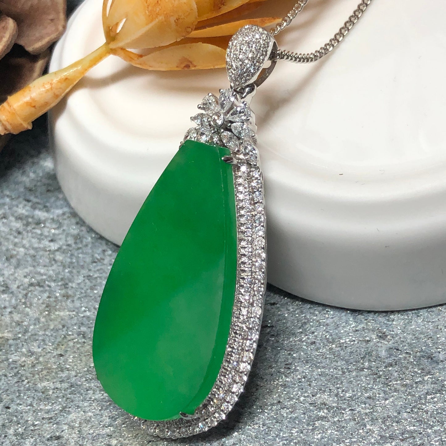 Yang Green Jadeite Jade Water Drop Pendant 18K White Gold Diamonds