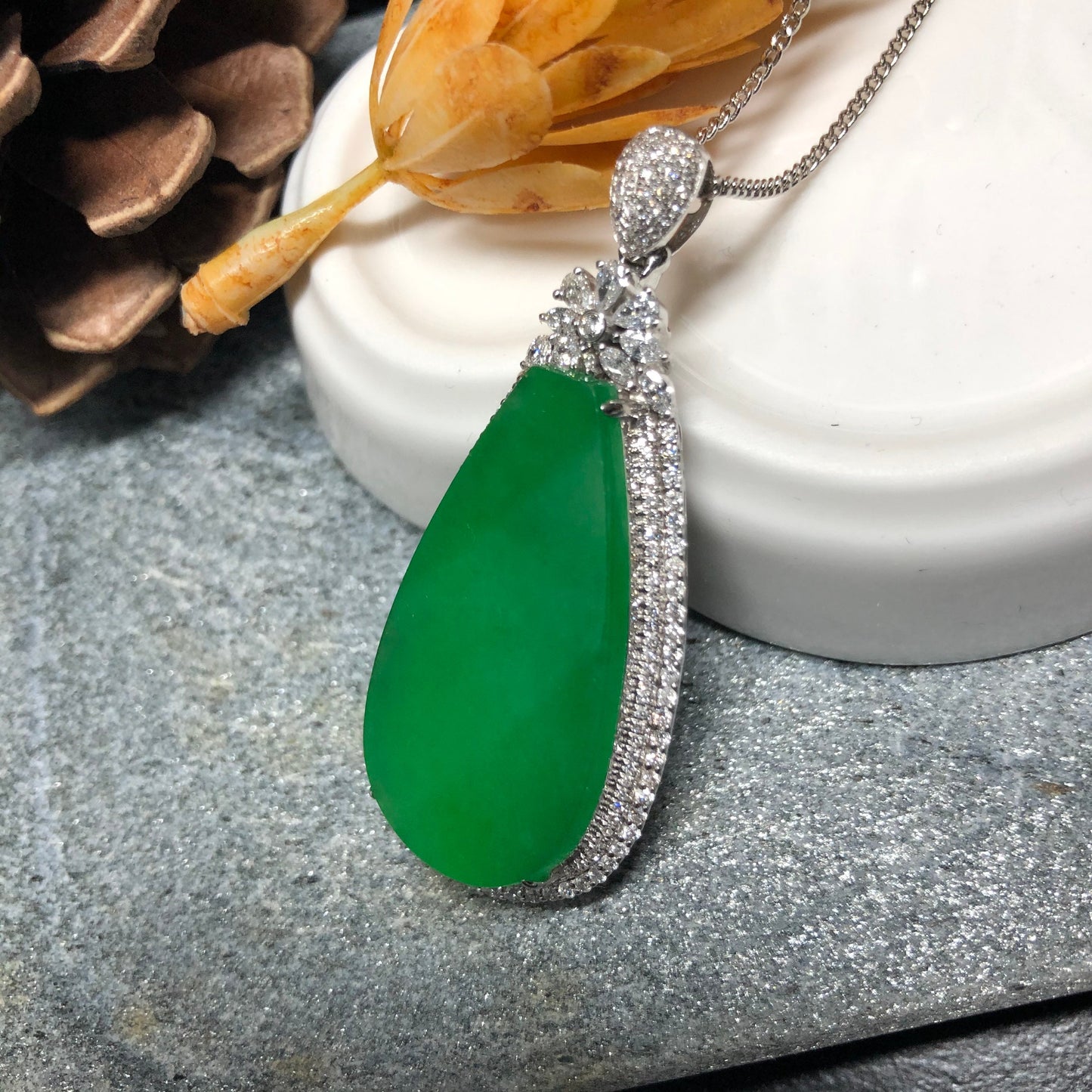 Yang Green Jadeite Jade Water Drop Pendant 18K White Gold Diamonds