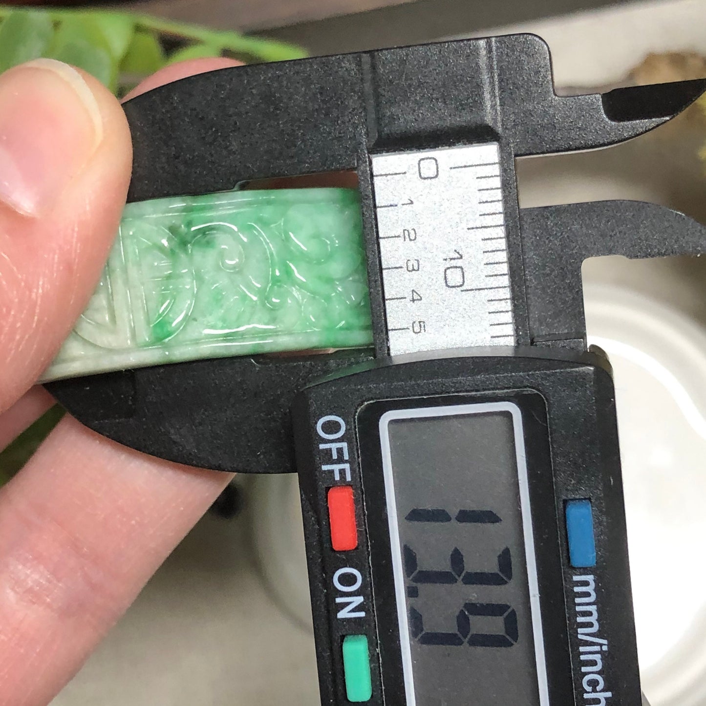 48mm Grade A Green Moss Carved Antique Jadeite Jade Rope Bracelet