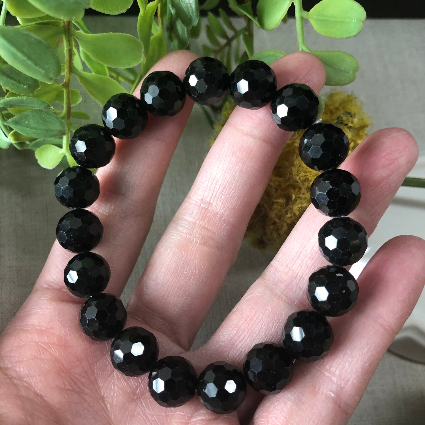 10 mm Grade A Carved Diamond Cut Black Omphacite Jadeite Jade Bead Bracelet 19 PCs.