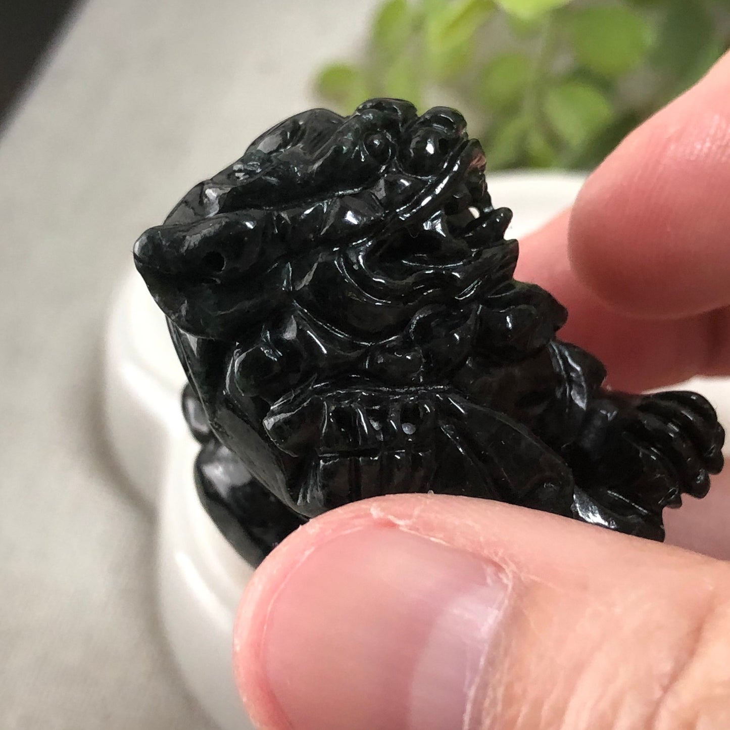 33.2mm Jadeite Jade Carved Wuji Lion Animal Display Pendant