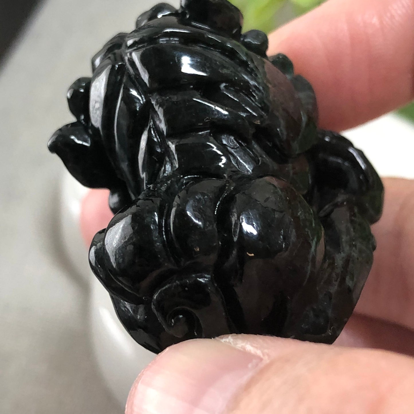 33.2mm Jadeite Jade Carved Wuji Lion Animal Display Pendant