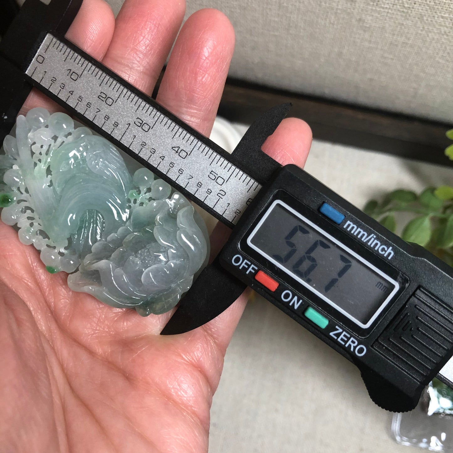 56.7mm 3D Green Moss Carved Flowers Leaf Jade Jadeite