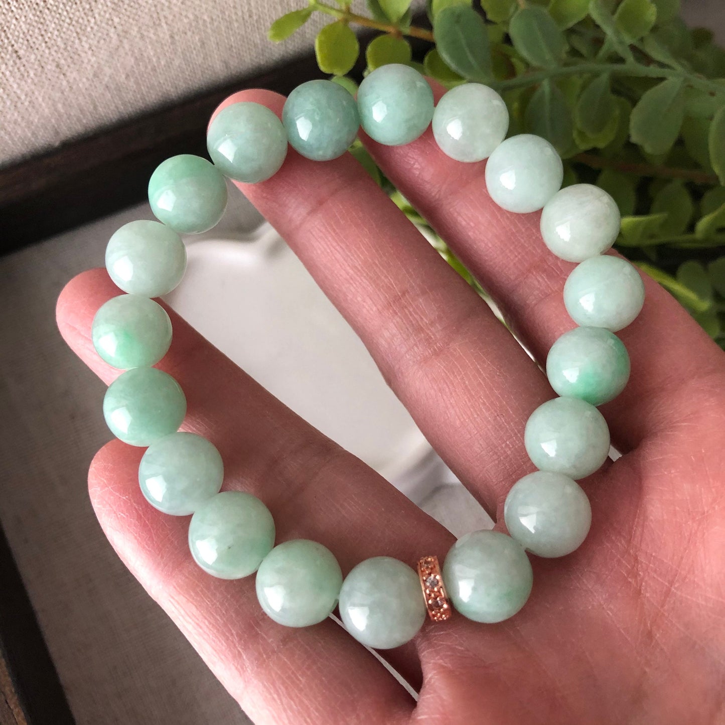 10mm Jade Jadeite Green Round Bead Bracelet 19pcs.