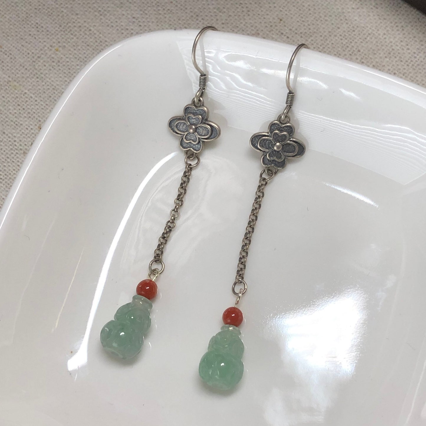 10mm Jadeite Jade Icy Tint Green Dangle Carved Gourd Earrings 925S