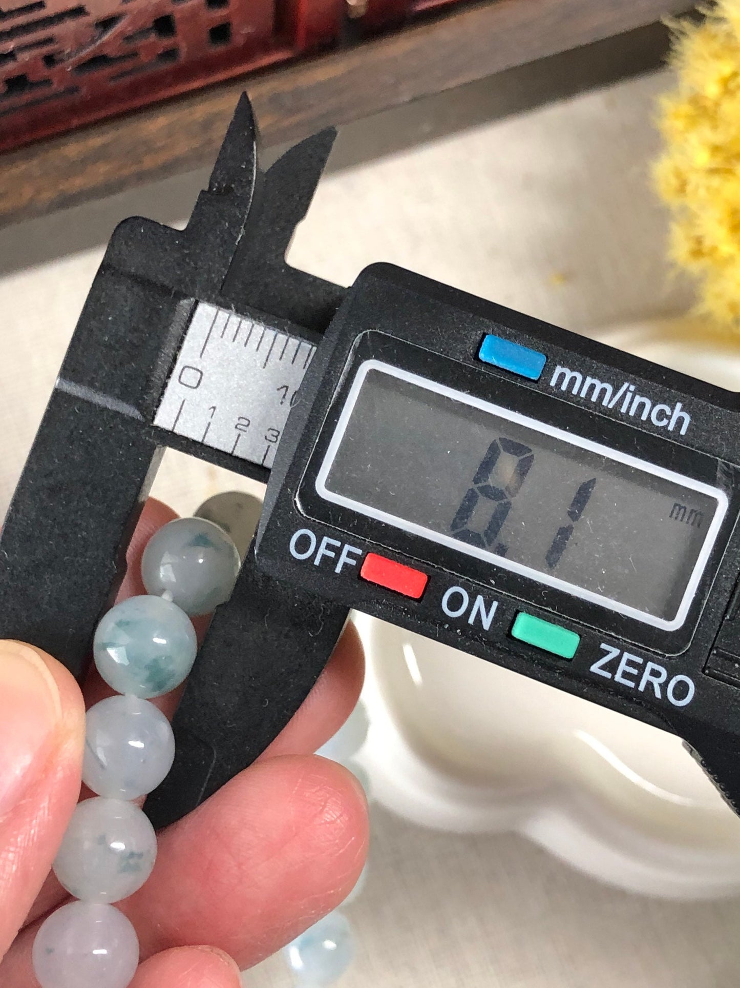 SALE: 8.1 mm Jadeite Jade Icy Green Floating Flowers Bead Bracelet 23pcs.