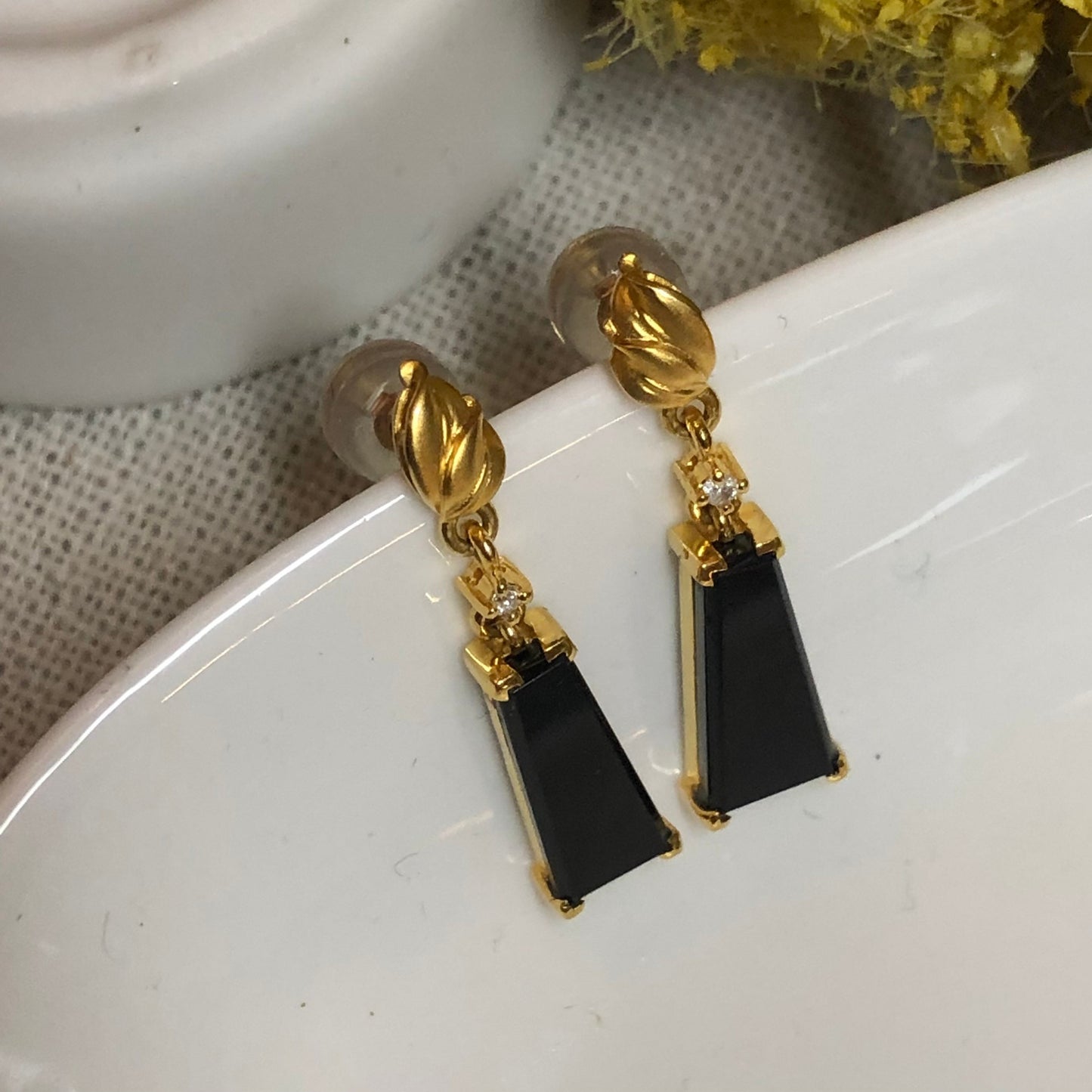 24 mm Jadeite Jade Icy Black Omphacite pole dangle earrings set on 18K yellow gold
