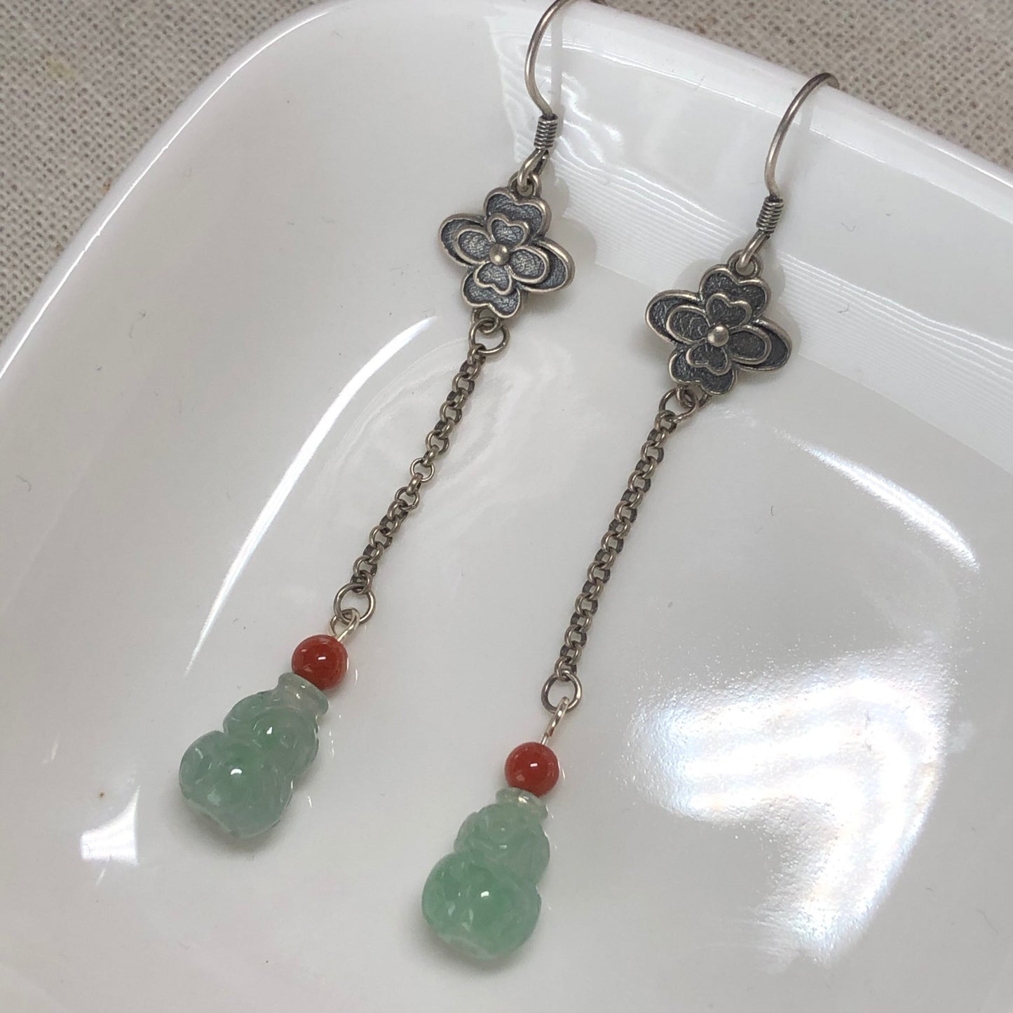 10mm Jadeite Jade Icy Tint Green Dangle Carved Gourd Earrings 925S