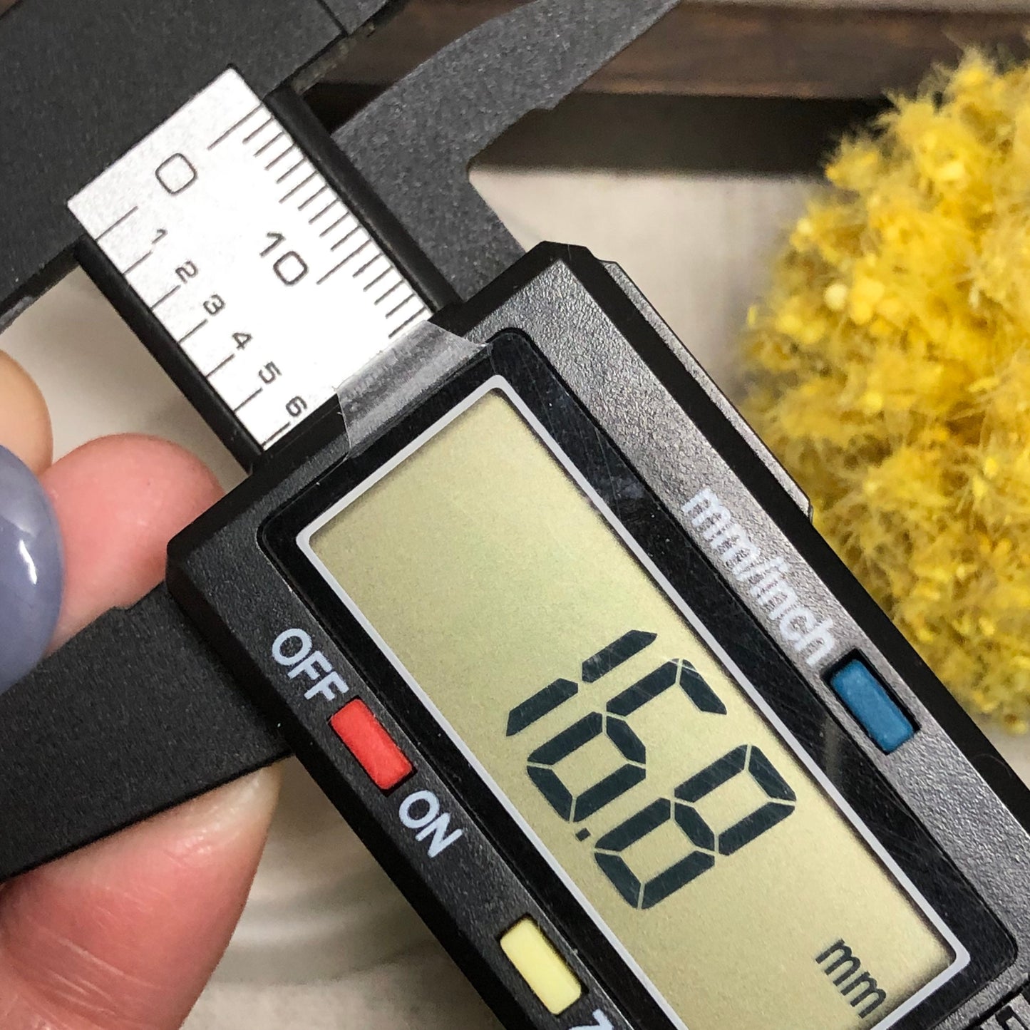 18K white gold 16.8mm Icy Lavender Green Float Flowers Jadeite Jade Donut Pendant