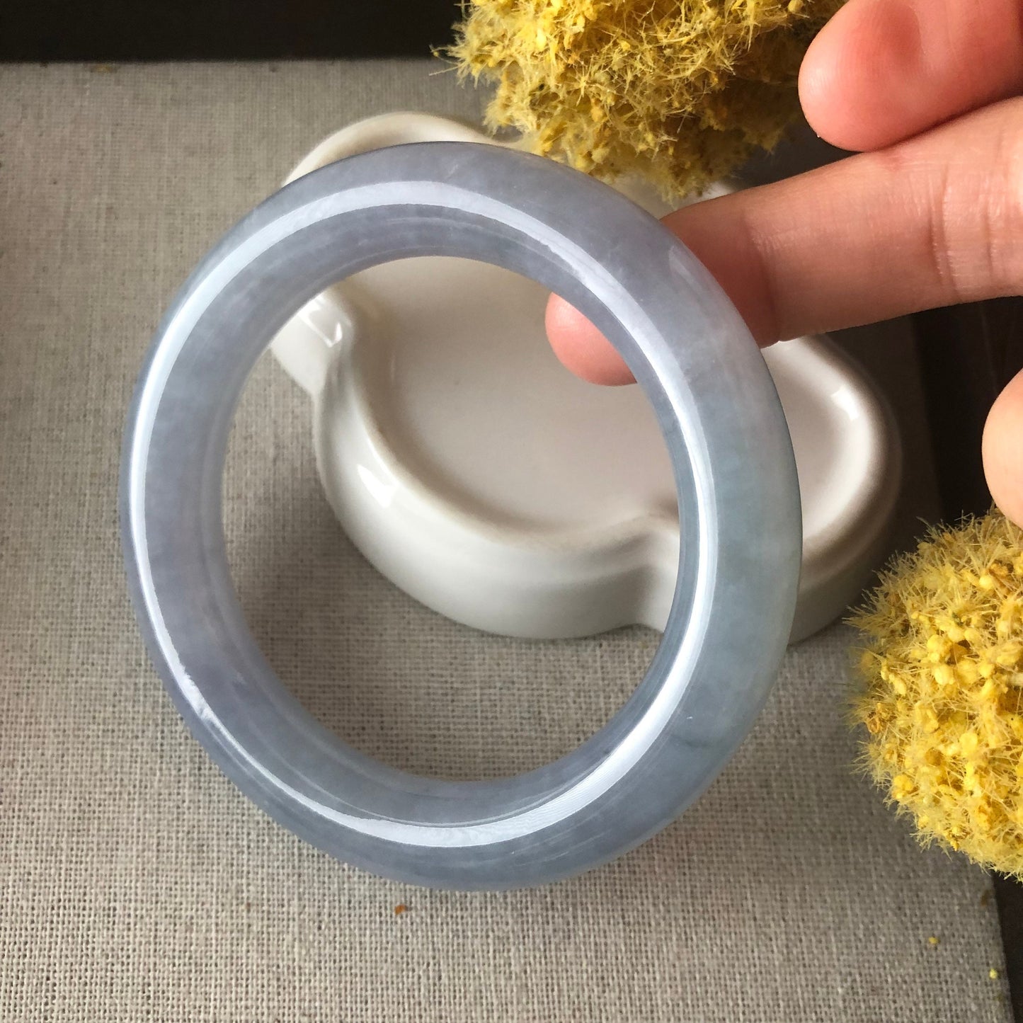 56-58 mm Jadeite Jade Lavender Blue Round Bangle