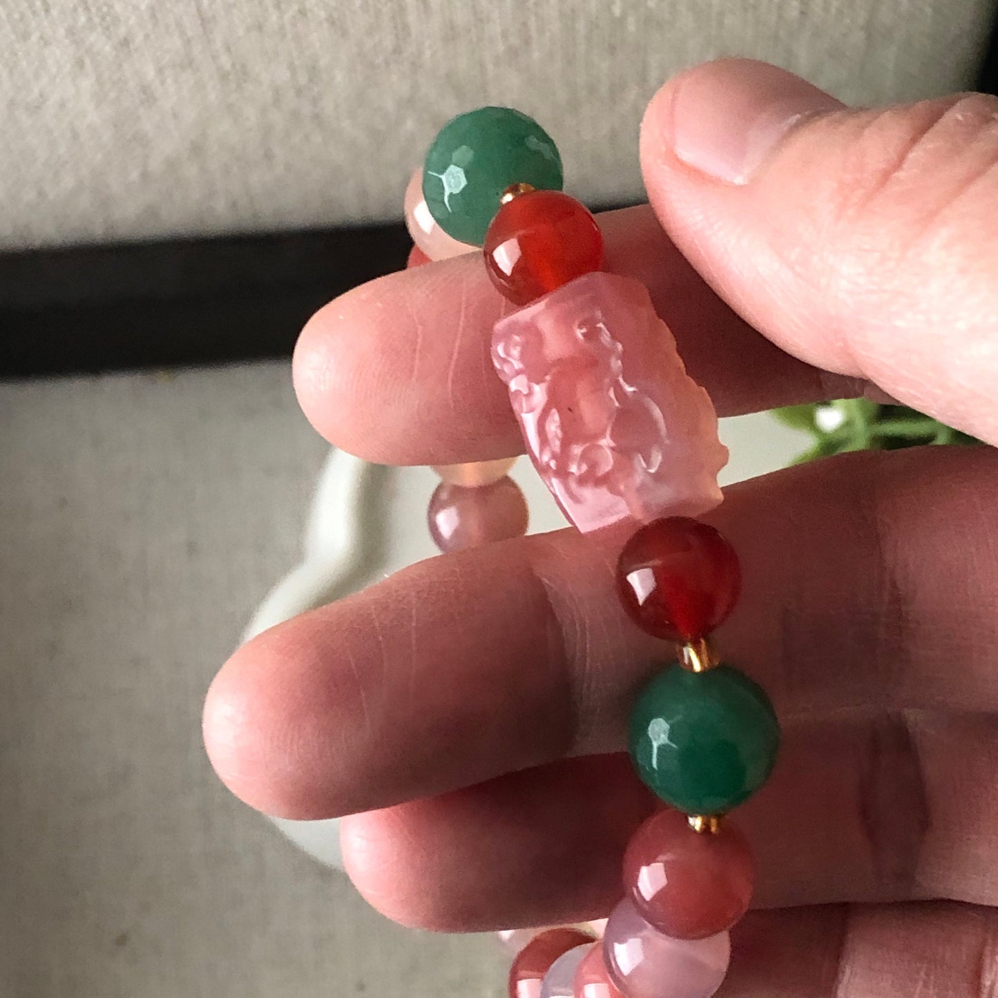 9.3mm Carved Agate Grade A Natural Bead Bracelet Health Circulation Icy