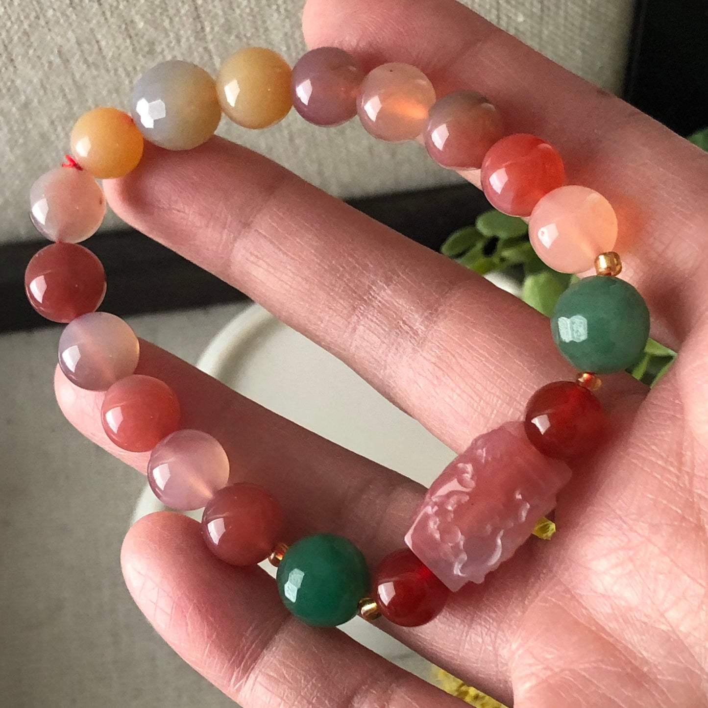 9.3mm Carved Agate Grade A Natural Bead Bracelet Health Circulation Icy