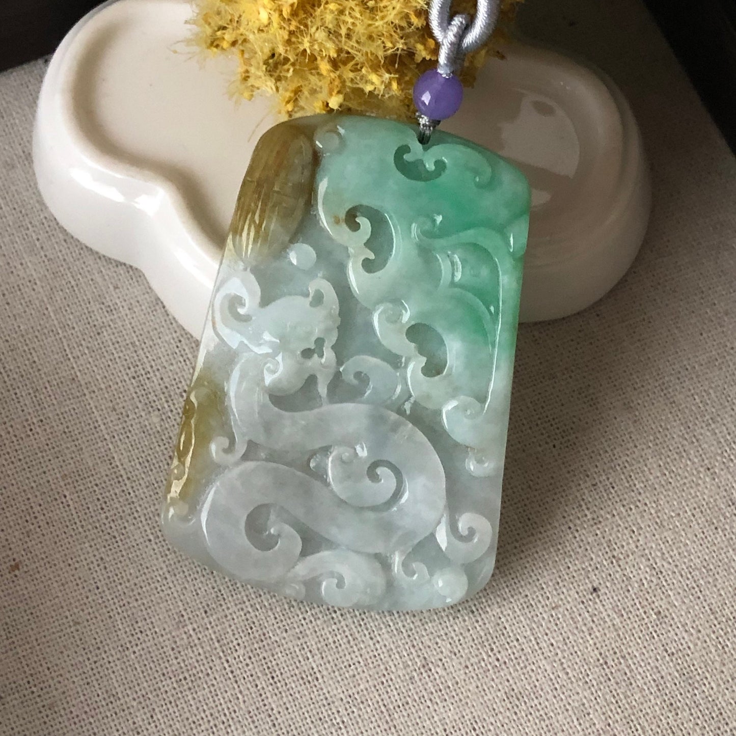 65.2 mm Carved Green Yellow Jadeite Jade Ruyi Dragon Pendant with Neck Rope Tie