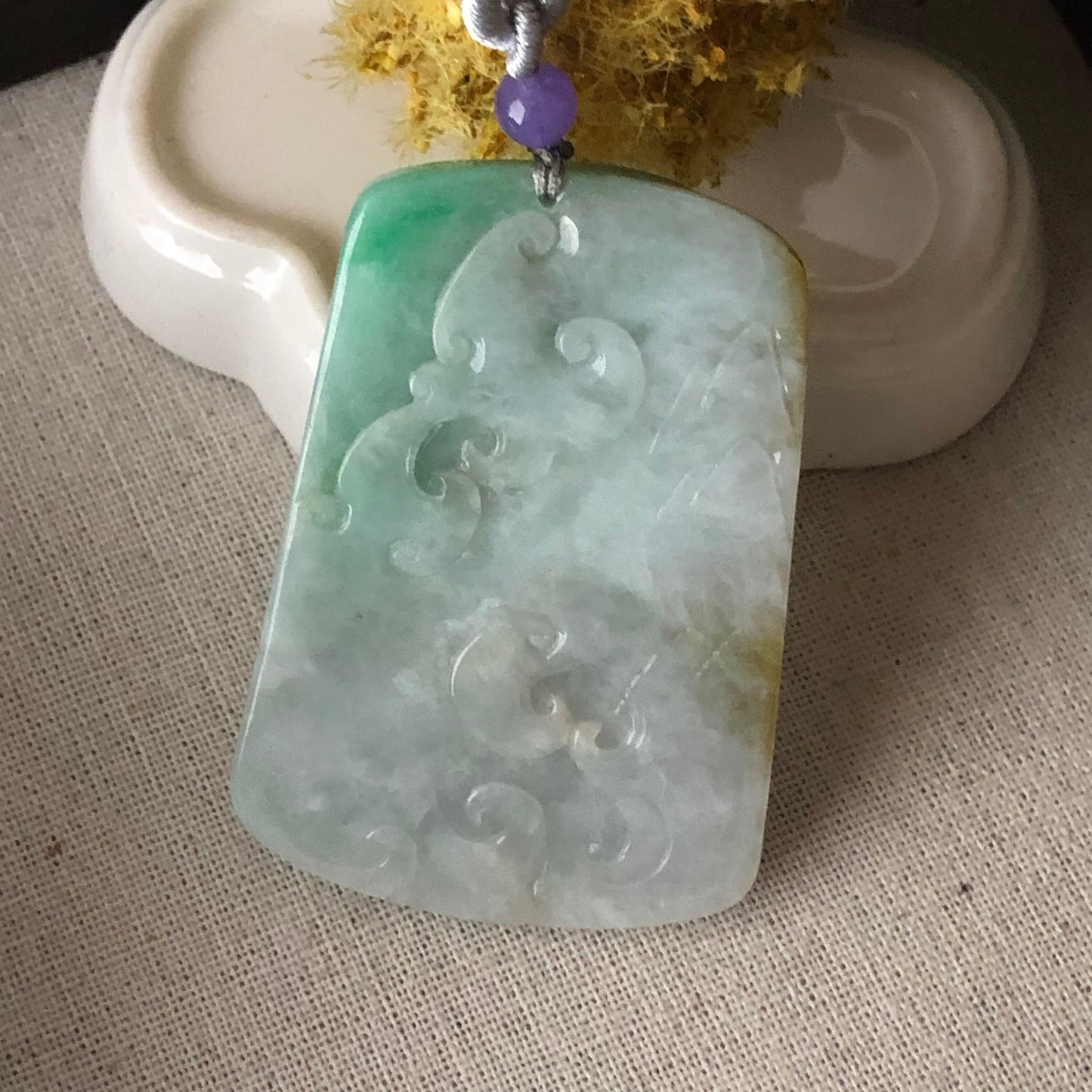 65.2 mm Carved Green Yellow Jadeite Jade Ruyi Dragon Pendant with Neck Rope Tie
