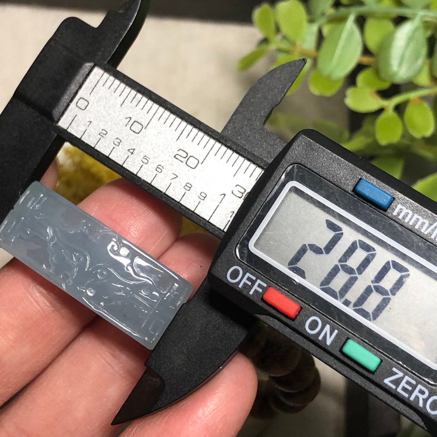 28.8mm Sky Blue Carved Pixiu Head Jadeite Jade Rope Bracelet