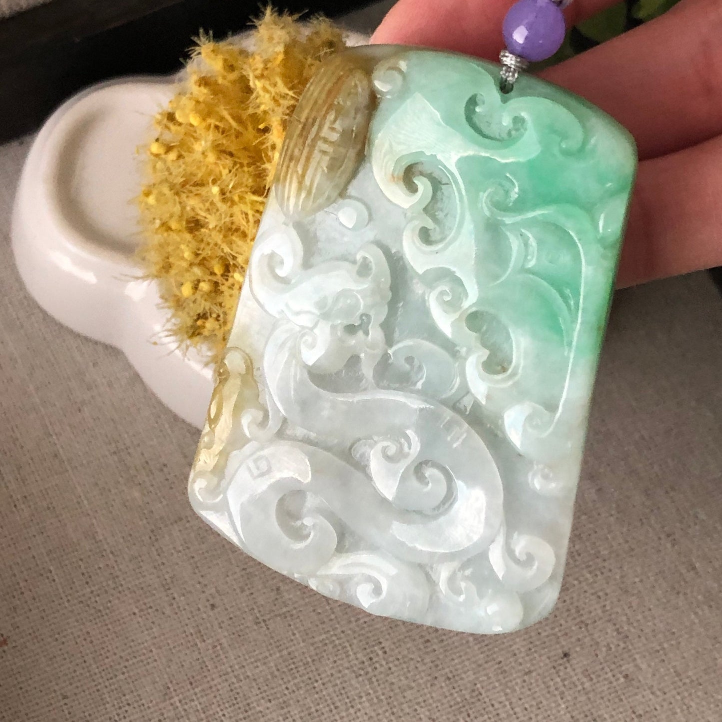 65.2 mm Carved Green Yellow Jadeite Jade Ruyi Dragon Pendant with Neck Rope Tie