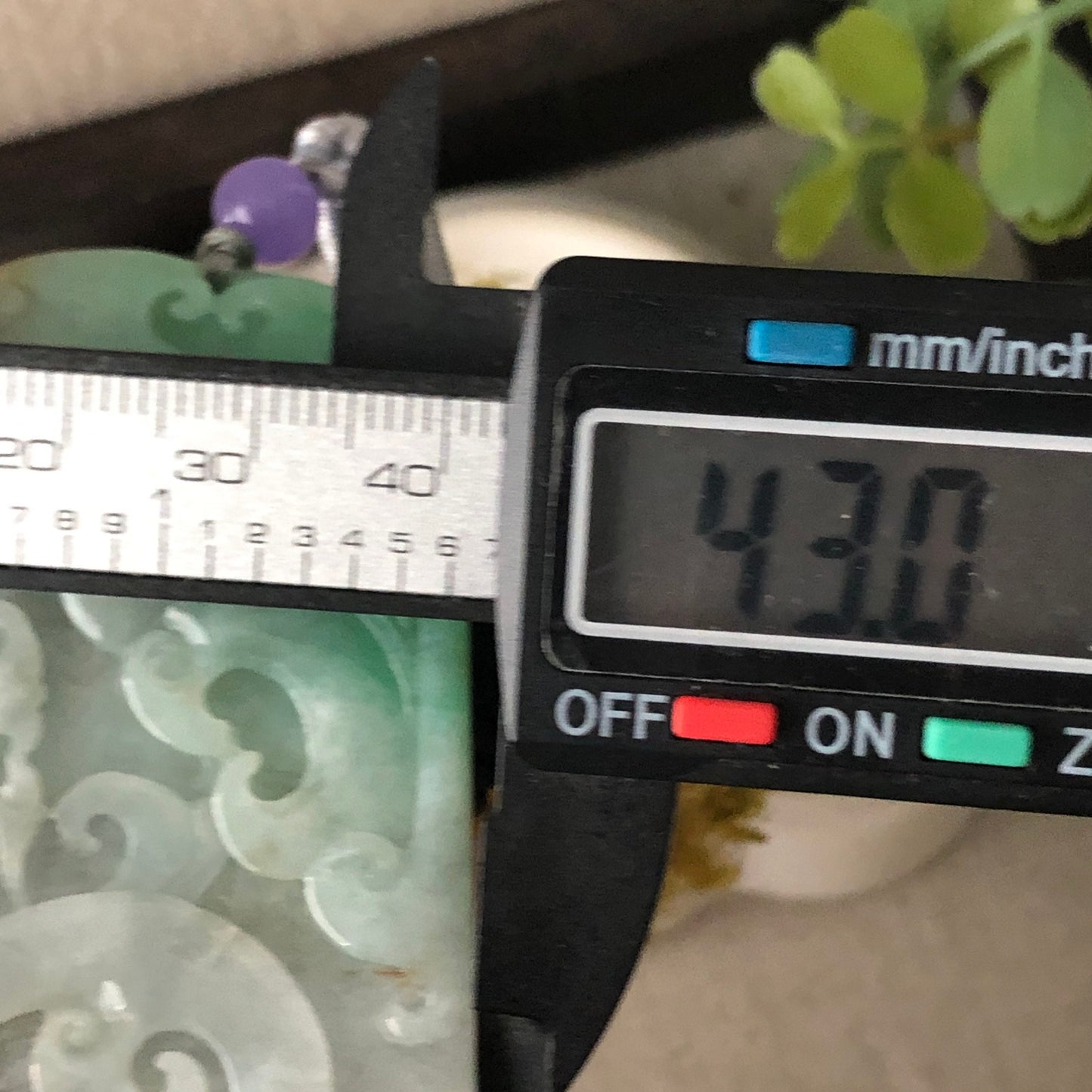 65.2 mm Carved Green Yellow Jadeite Jade Ruyi Dragon Pendant with Neck Rope Tie