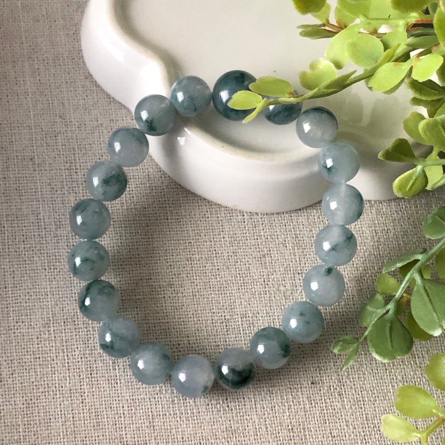 9.5 mm Jadeite Jade Green Float Flowers Round Bead Bracelet