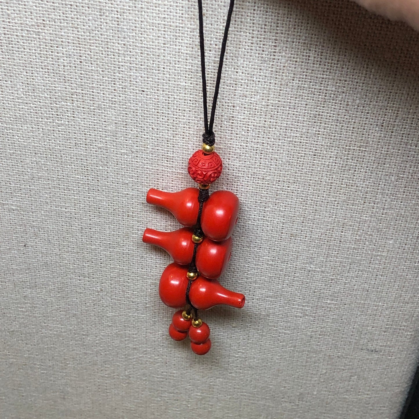 27 mm Cinnabar Red Hulu Gourd Charm