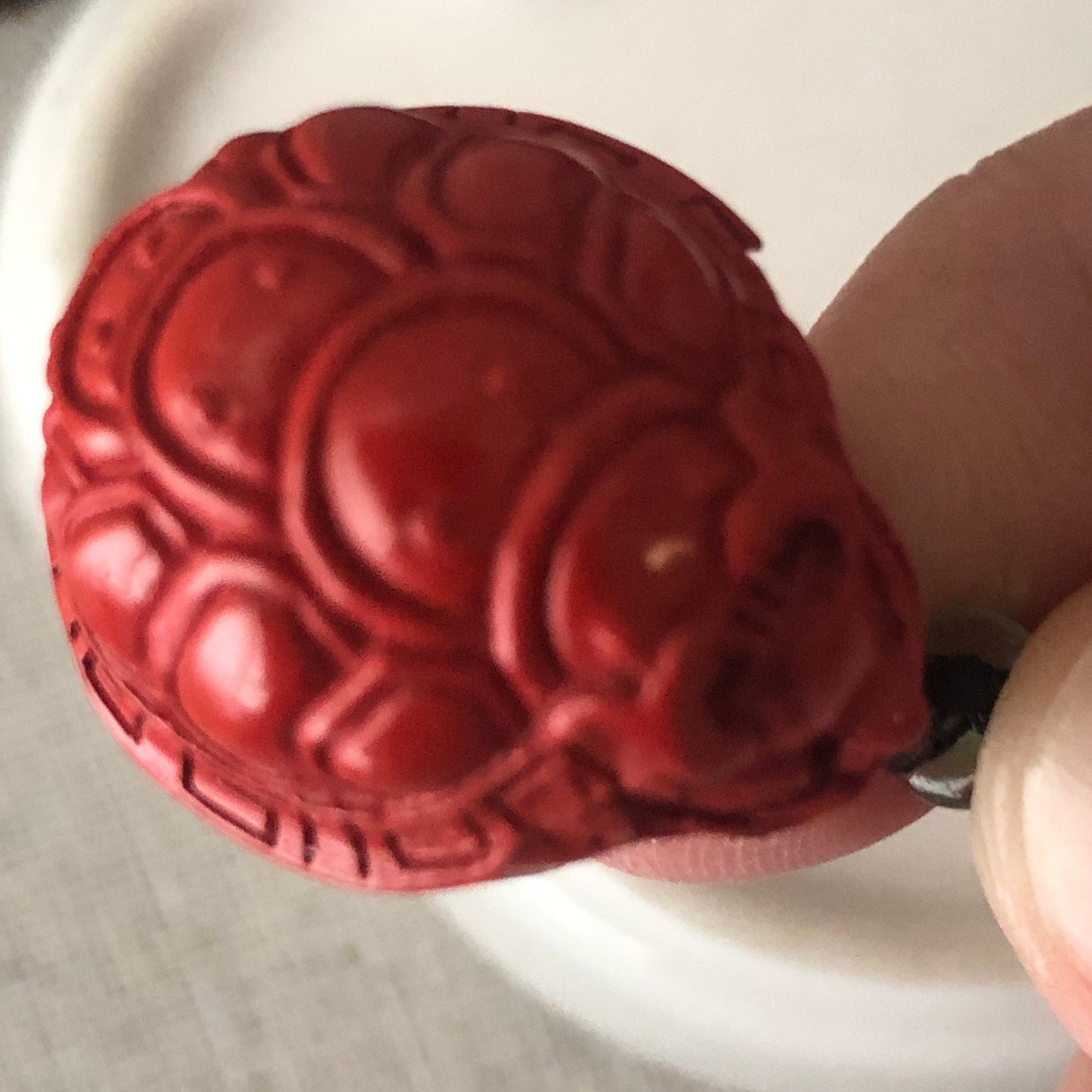 25.5 mm Cinnabar Carved Dragon Turtle Blessing Key Charm Pendant