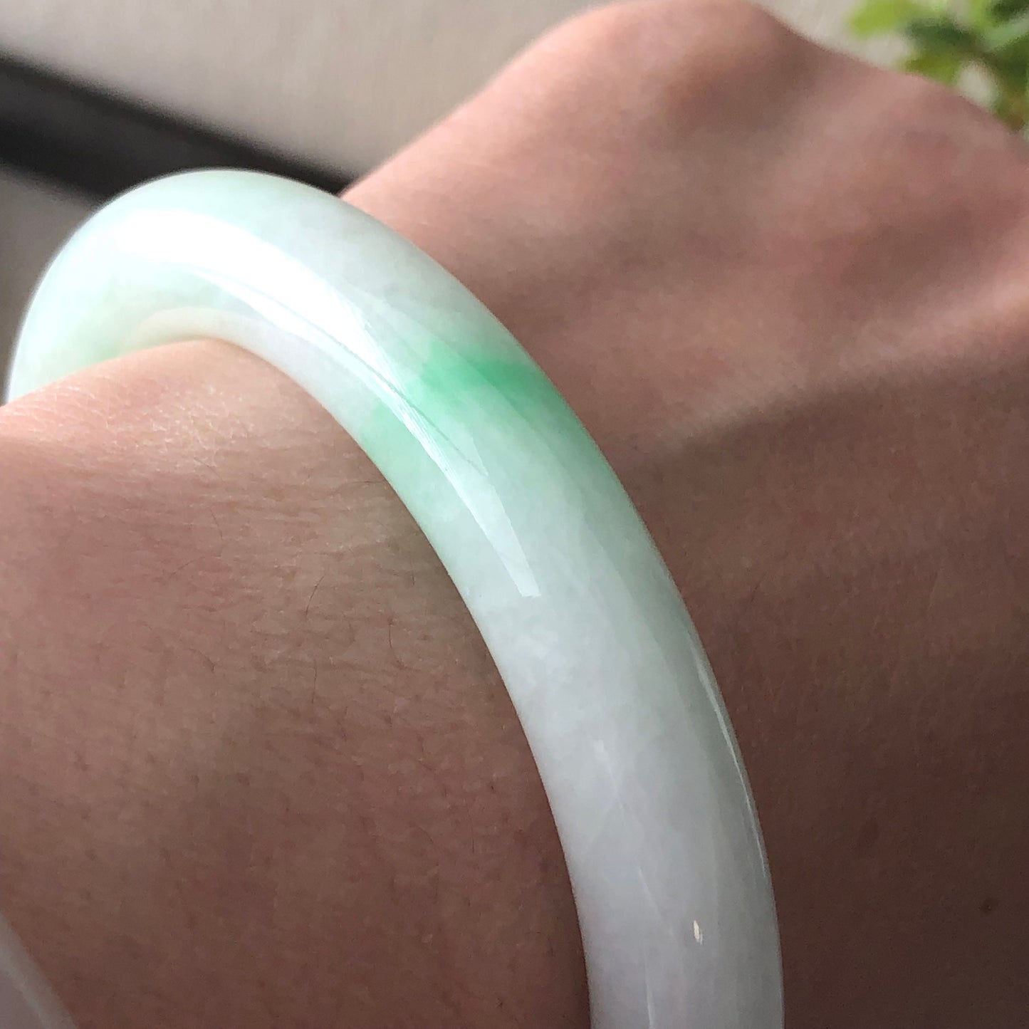 55-56 mm Jadeite Jade Green Moss Round Bangle