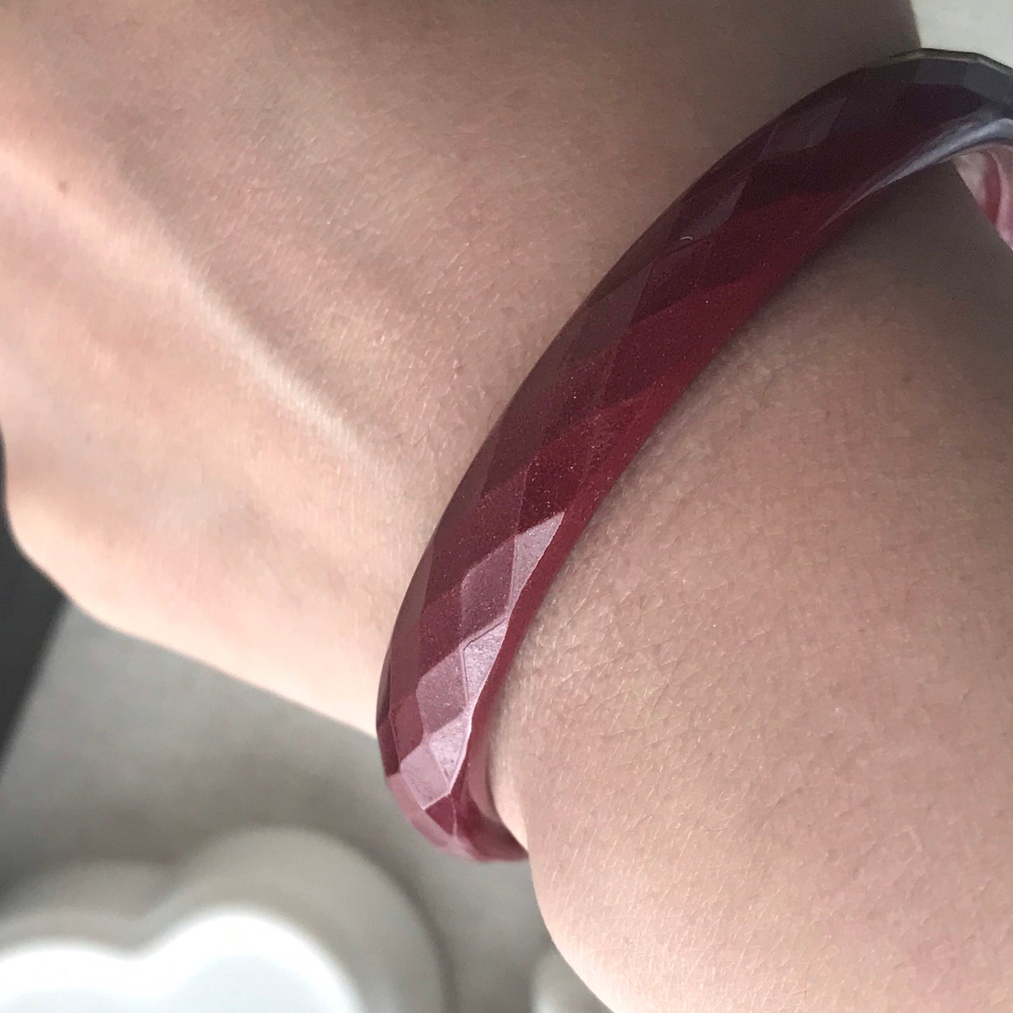 56 mm Imperial Purple Cinnabar Bangle with Diamond Cut Carving