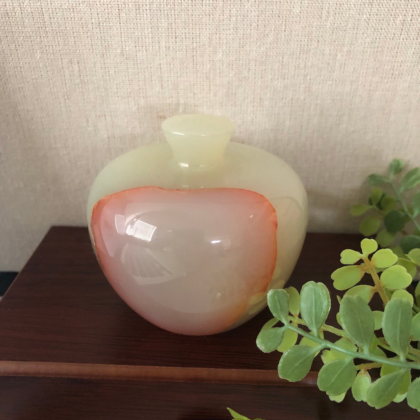 2.5 inches Apple Jade Display Statue