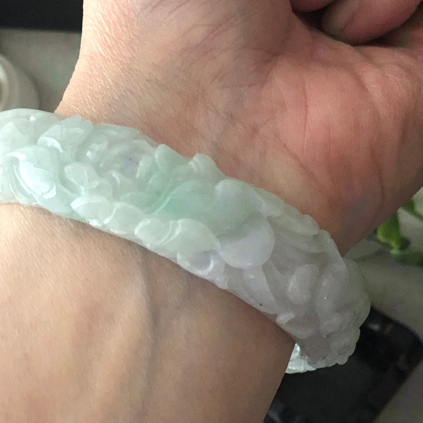 58mm Green Float Flowers Flower Carved D-shaped Jadeite Jade Bangle