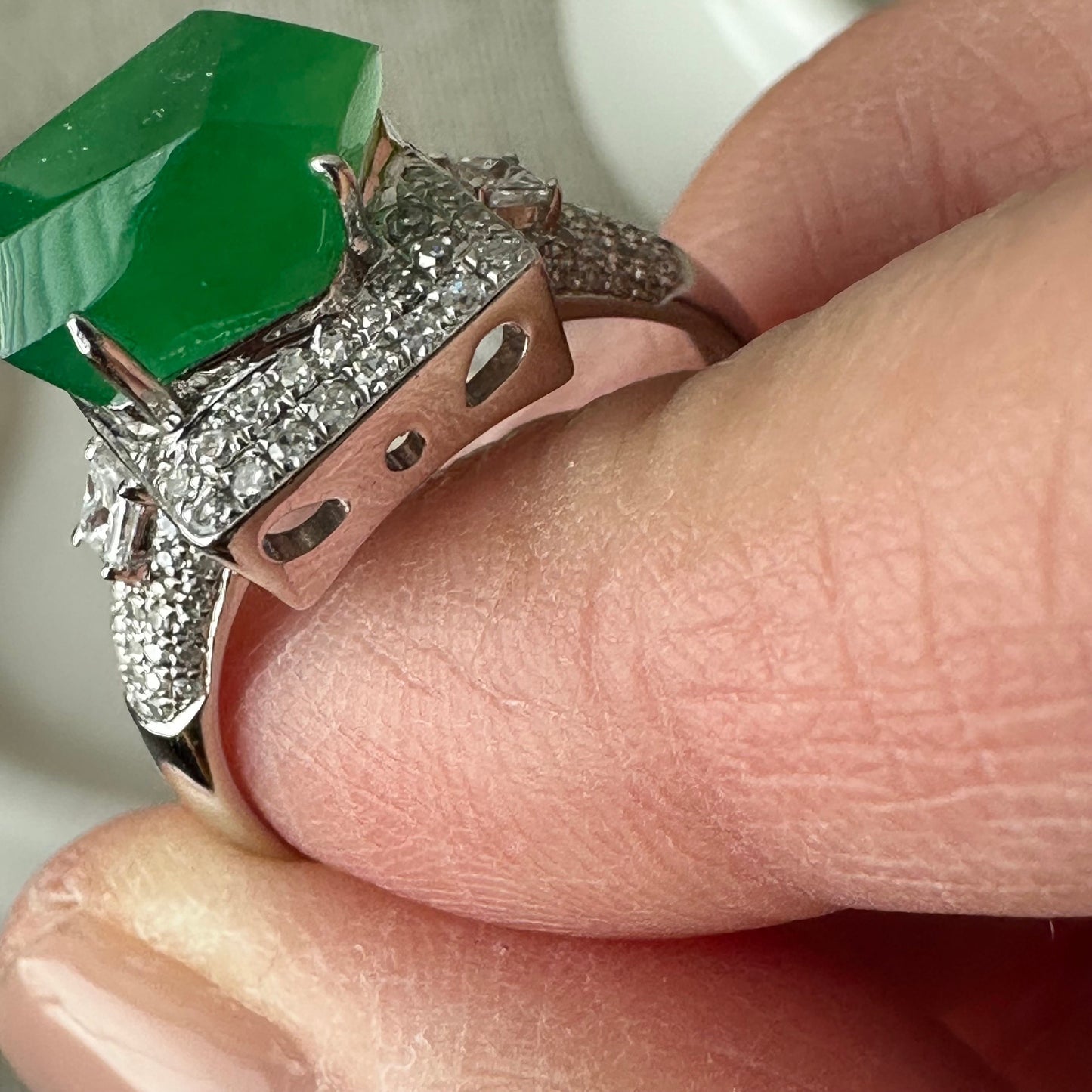 18K White Gold 10mm Jadeite Jade Icy Yang Green Carved Ring Diamonds