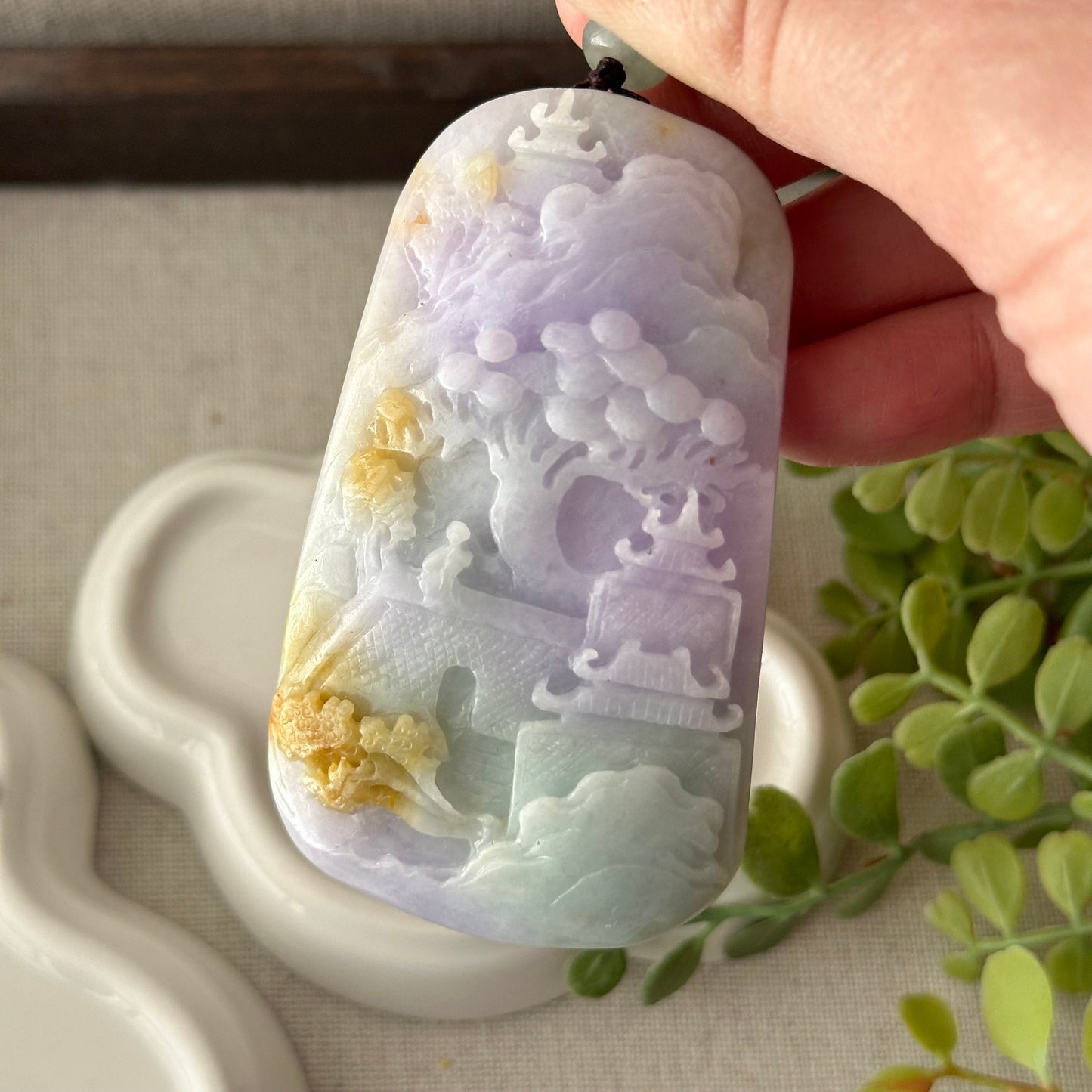 72.6 mm Lavender Green Yellow 3D Carved Lndscape Trees Flower Pendant