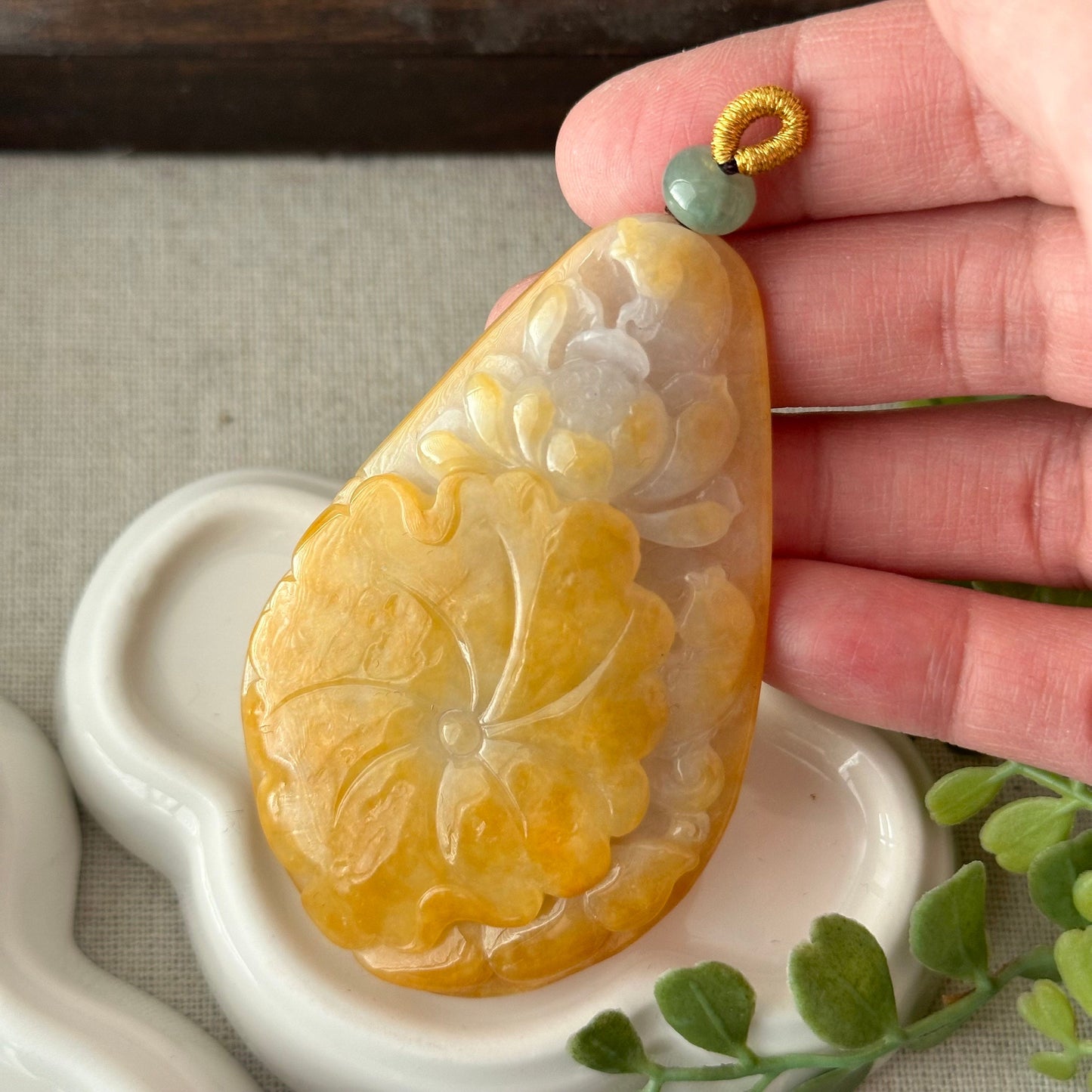 70 mm Yellow Brown Carved Flower Pendant