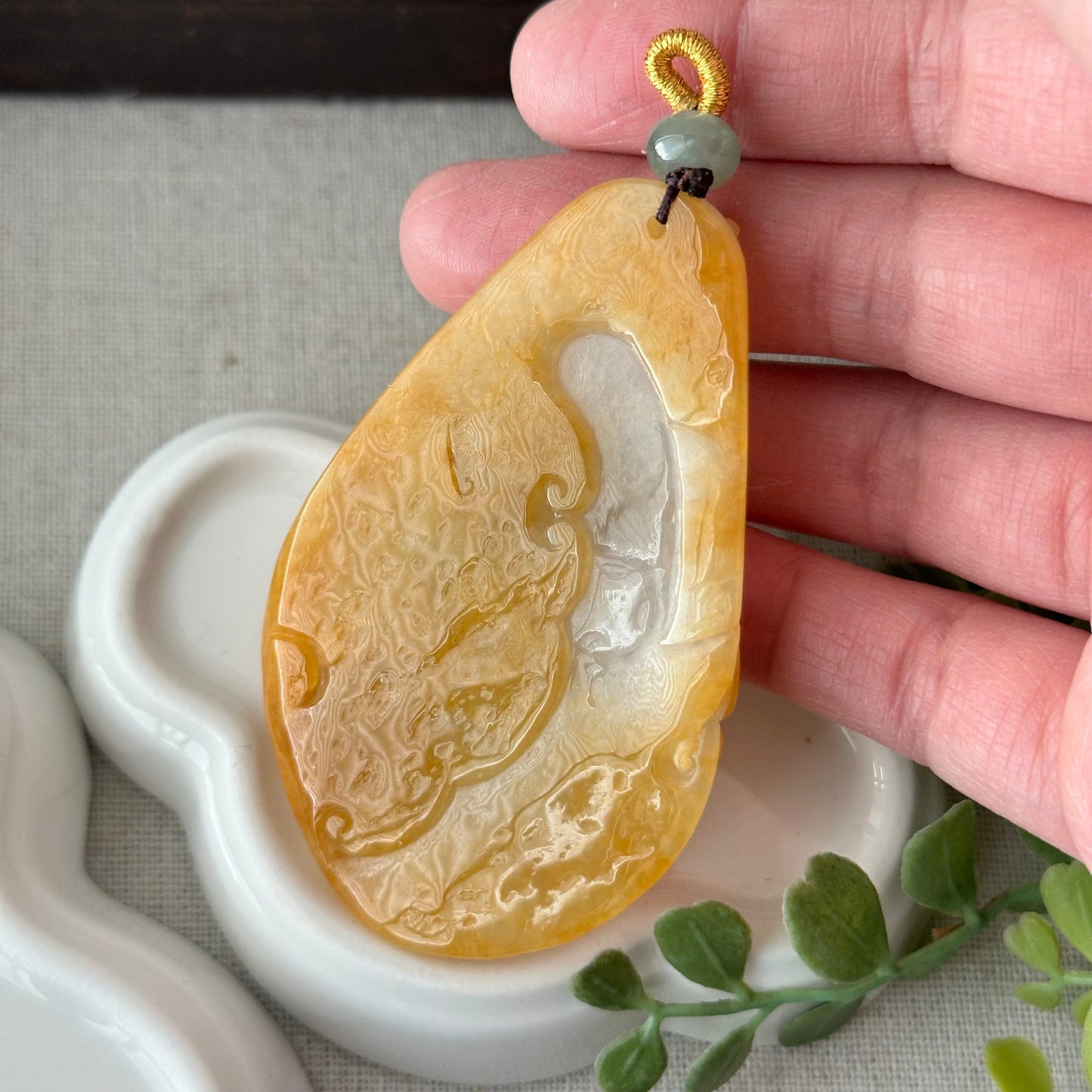70 mm Yellow Brown Carved Flower Pendant