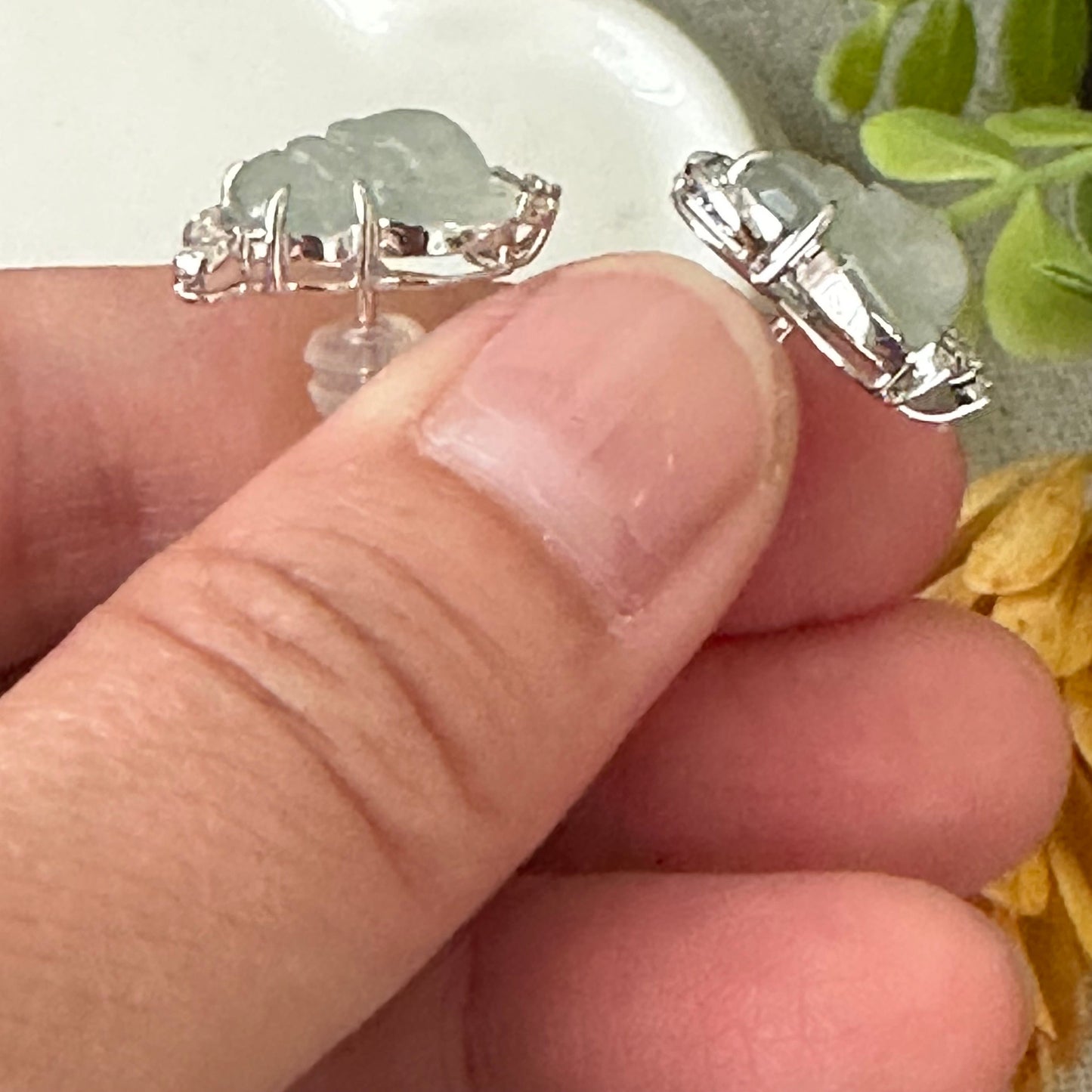 18K White Gold Kitsune Fox Icy Glossy Earring Diamonds
