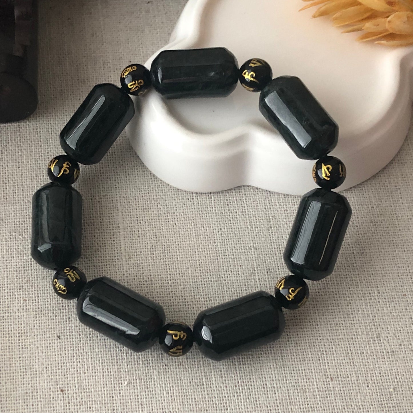21.5x12.2 mm Omphacite Black Jade Jadeite Pill shaped Six Word Blessings Bead Bracelet