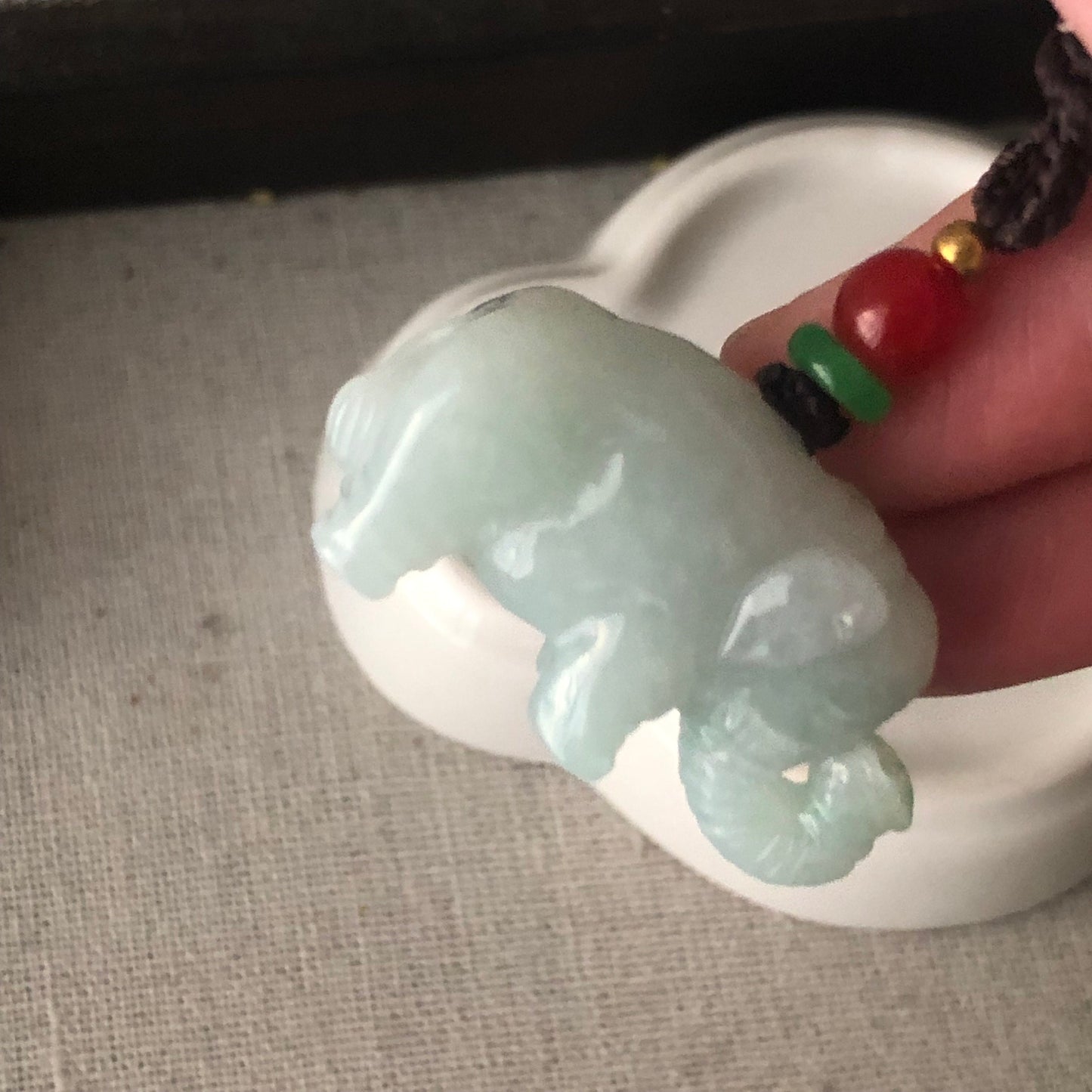 37mm Jadeite Jade Green Carved Elephant Pendant Neck Rope Tie