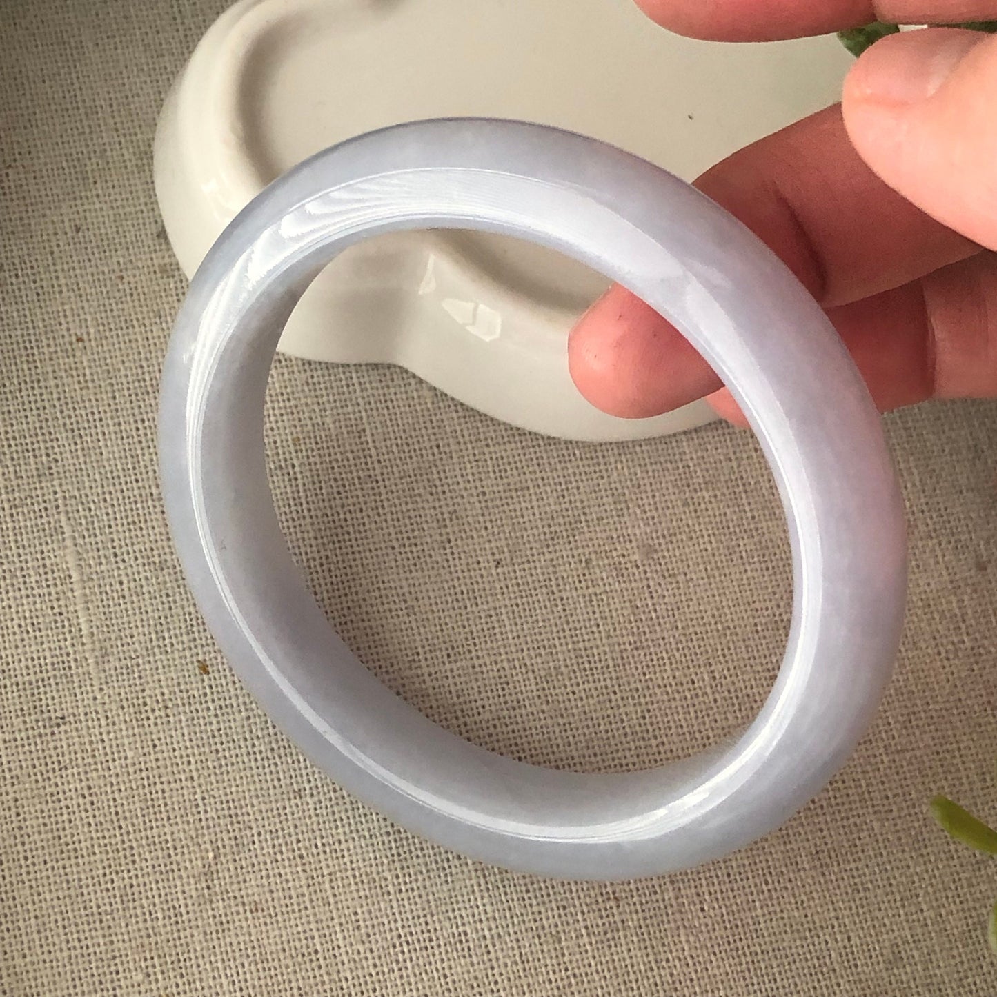 56.4mm Icy Lavender Jadeite D-shaped Bangle