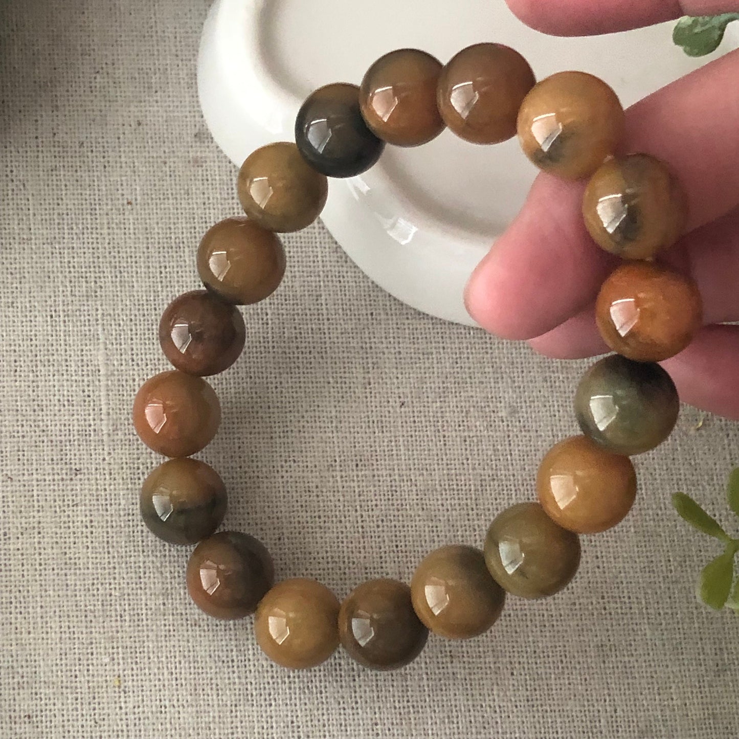 12mm Asst Yellow Brown Gradient Glossy Jadeite Jade Bead Bracelet