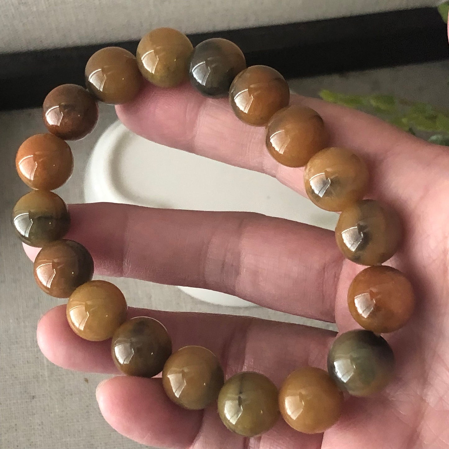 12mm Asst Yellow Brown Gradient Glossy Jadeite Jade Bead Bracelet