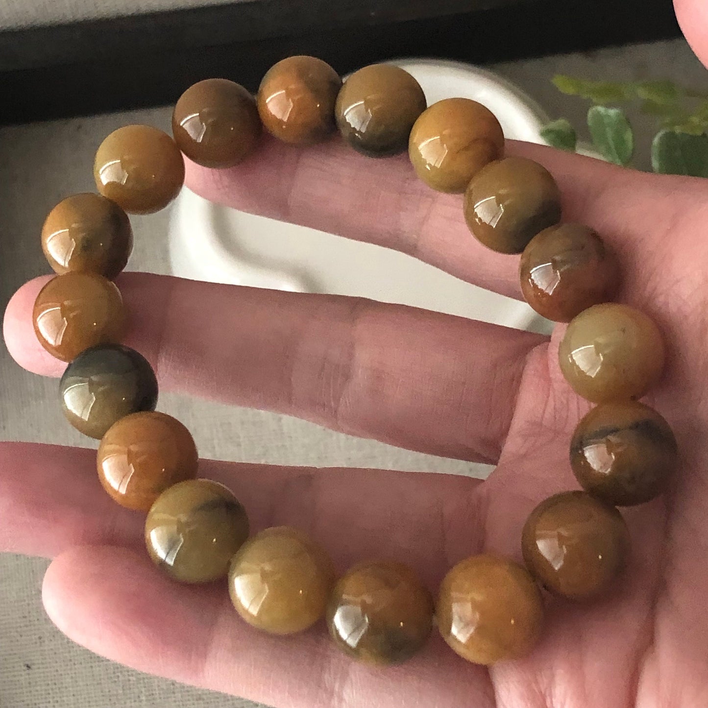 12mm Asst Yellow Brown Gradient Glossy Jadeite Jade Bead Bracelet