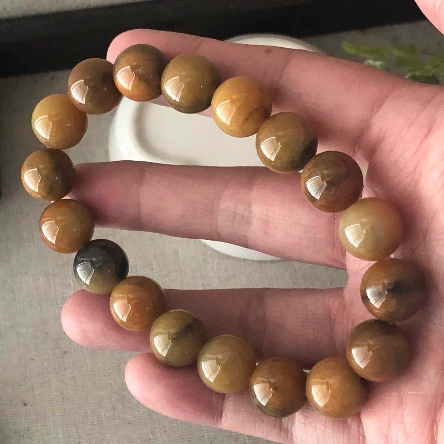 12mm Asst Yellow Brown Gradient Glossy Jadeite Jade Bead Bracelet